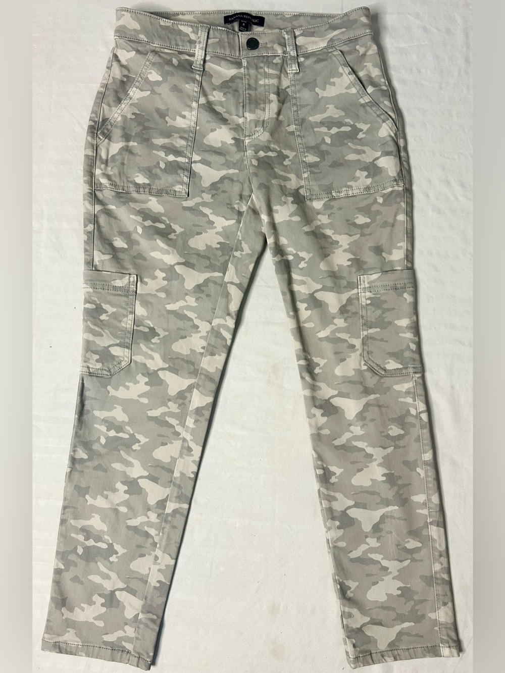 Banana Republic Factory Gray Camo Cargo Pants Petite 4 Stretch